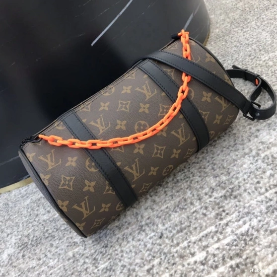 PAPILLON VUITTON LOUIS 0819